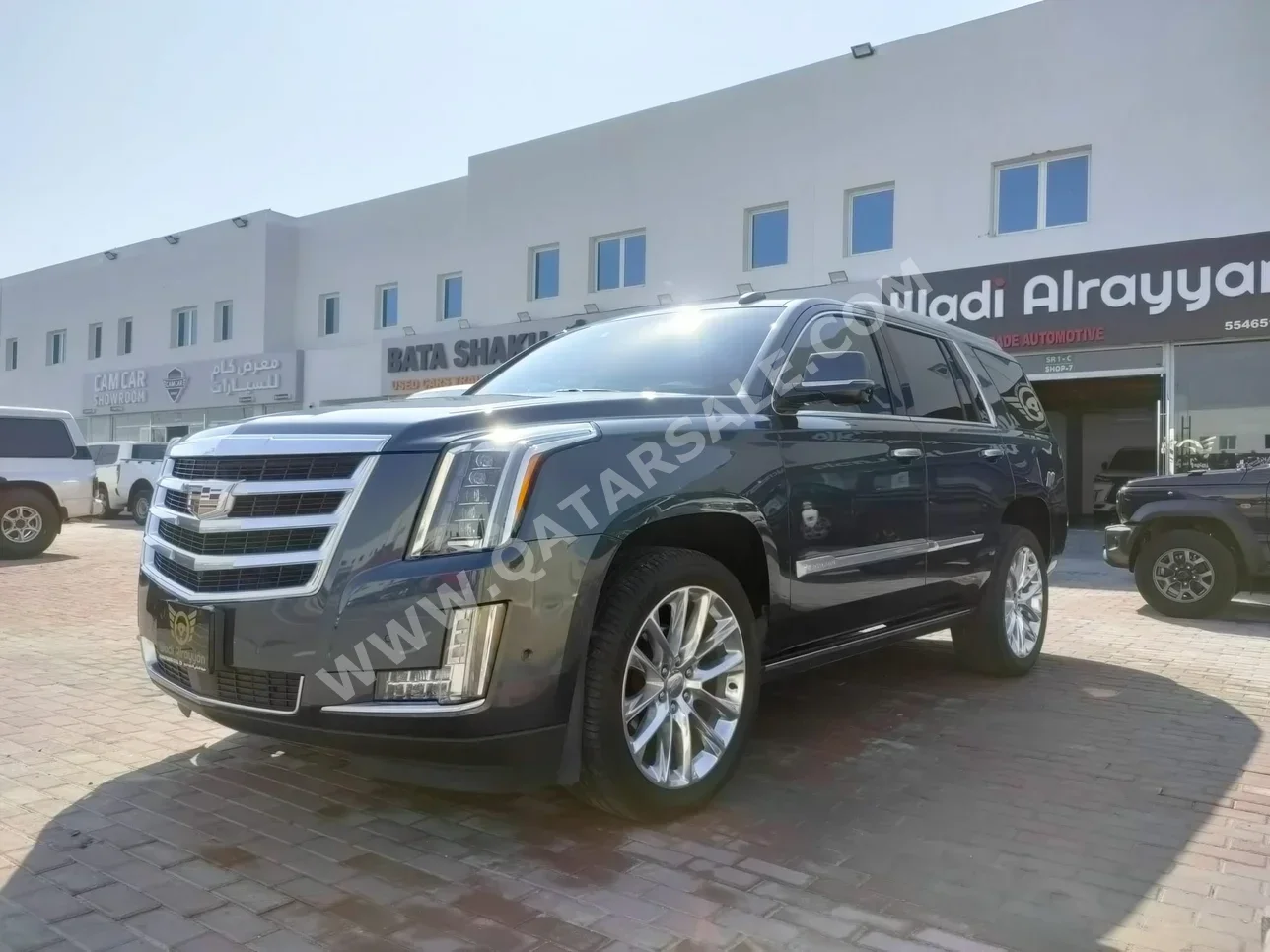 Cadillac Escalade 2019 Automatic 95,000 Km 8 Cylinder Four Wheel Drive (4WD) SUV Gray