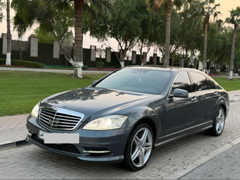 Mercedes-Benz S-Class 500 2011 Automatic 148,000 Km 8 Cylinder Rear Wheel Drive (RWD) Sedan Gray