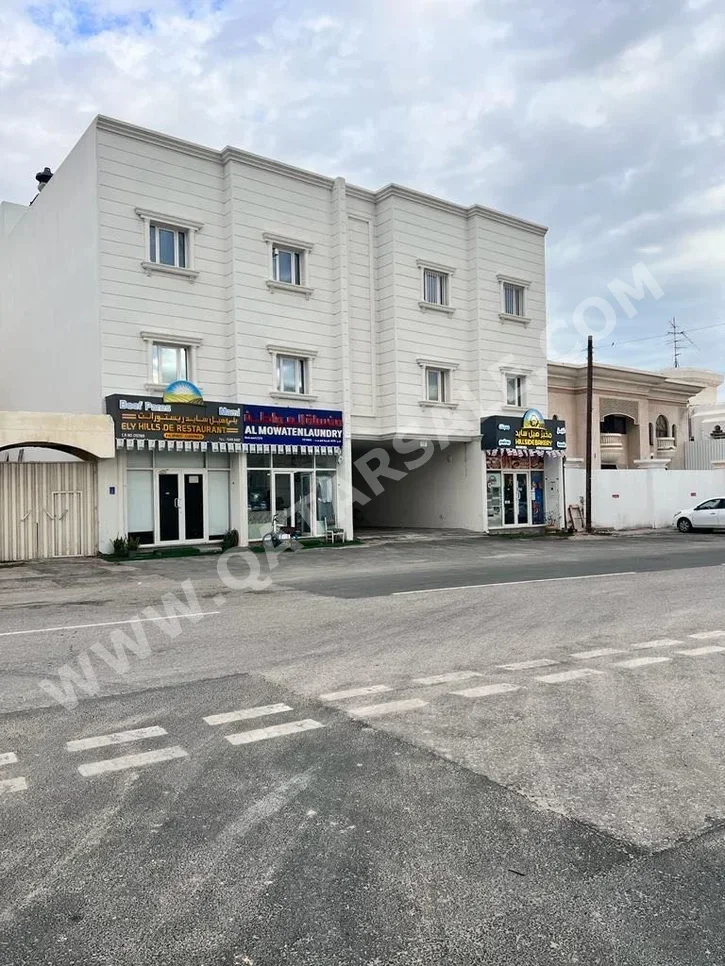 Buildings, Towers & Compounds - Family Residential  - Doha  - Fereej Kulaib  For Sale