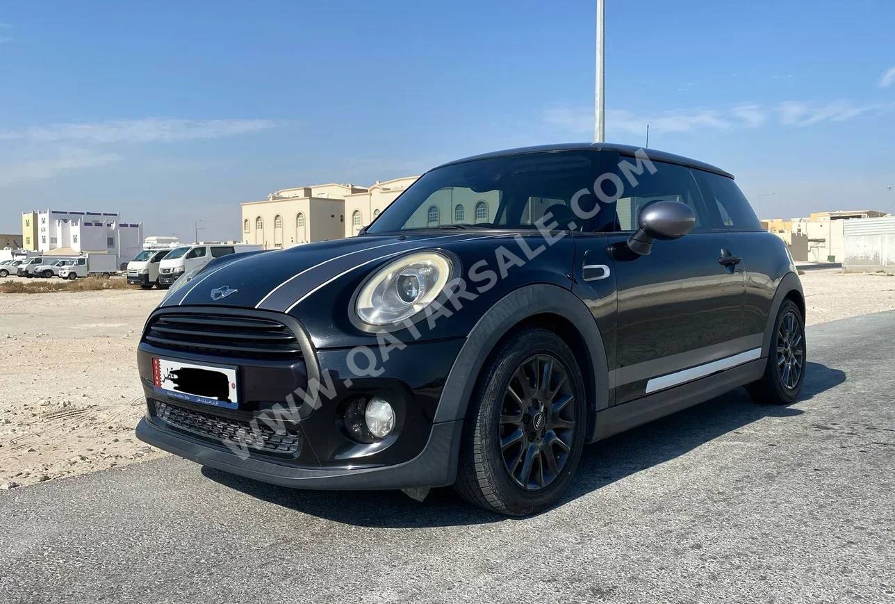 Mini  Cooper  2016  Automatic  155,000 Km  4 Cylinder  Front Wheel Drive (FWD)  Hatchback  Black