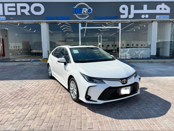 تويوتا  كورولا  2025  اوتوماتيك  0 كم  4 سلندر  سحب امامي  سيدان  أبيض
