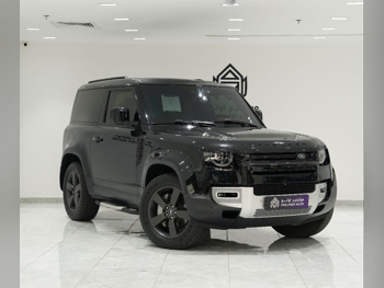 Land Rover  Defender  90 HSE  2023  Automatic  39,000 Km  6 Cylinder  Four Wheel Drive (4WD)  SUV  Black  With Warranty