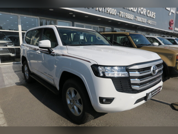 Toyota  Land Cruiser  GXR  2025  Automatic  0 Km  6 Cylinder  Four Wheel Drive (4WD)  SUV  White  With Warranty