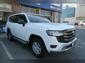 Toyota  Land Cruiser  GX  2024  Automatic  19,000 Km  6 Cylinder  Four Wheel Drive (4WD)  SUV  White  With Warranty