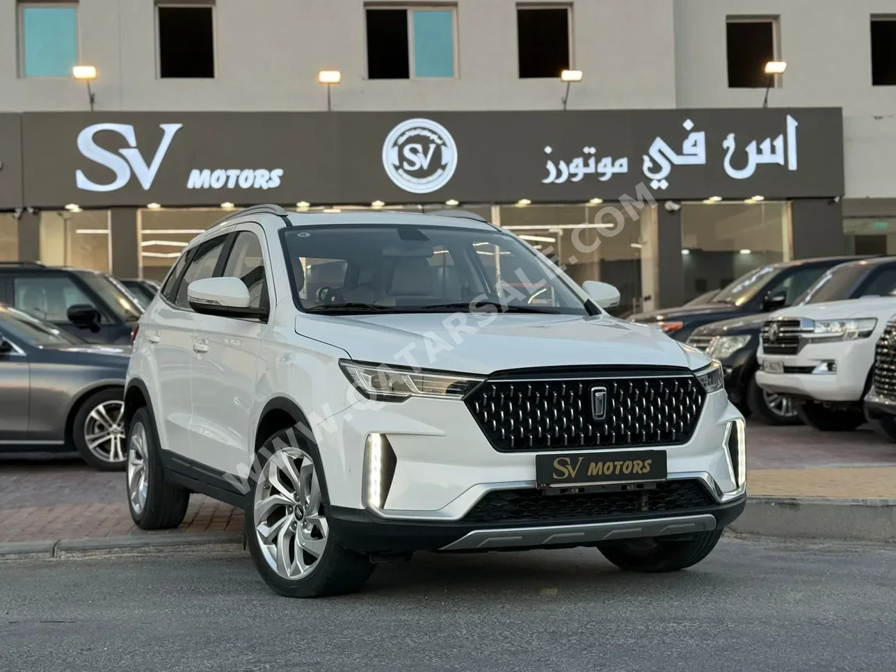 بيستون تي 33 2022 اوتوماتيك 64,000 كم 4 سلندر سحب امامي اس يو في أبيض تحت الضمان