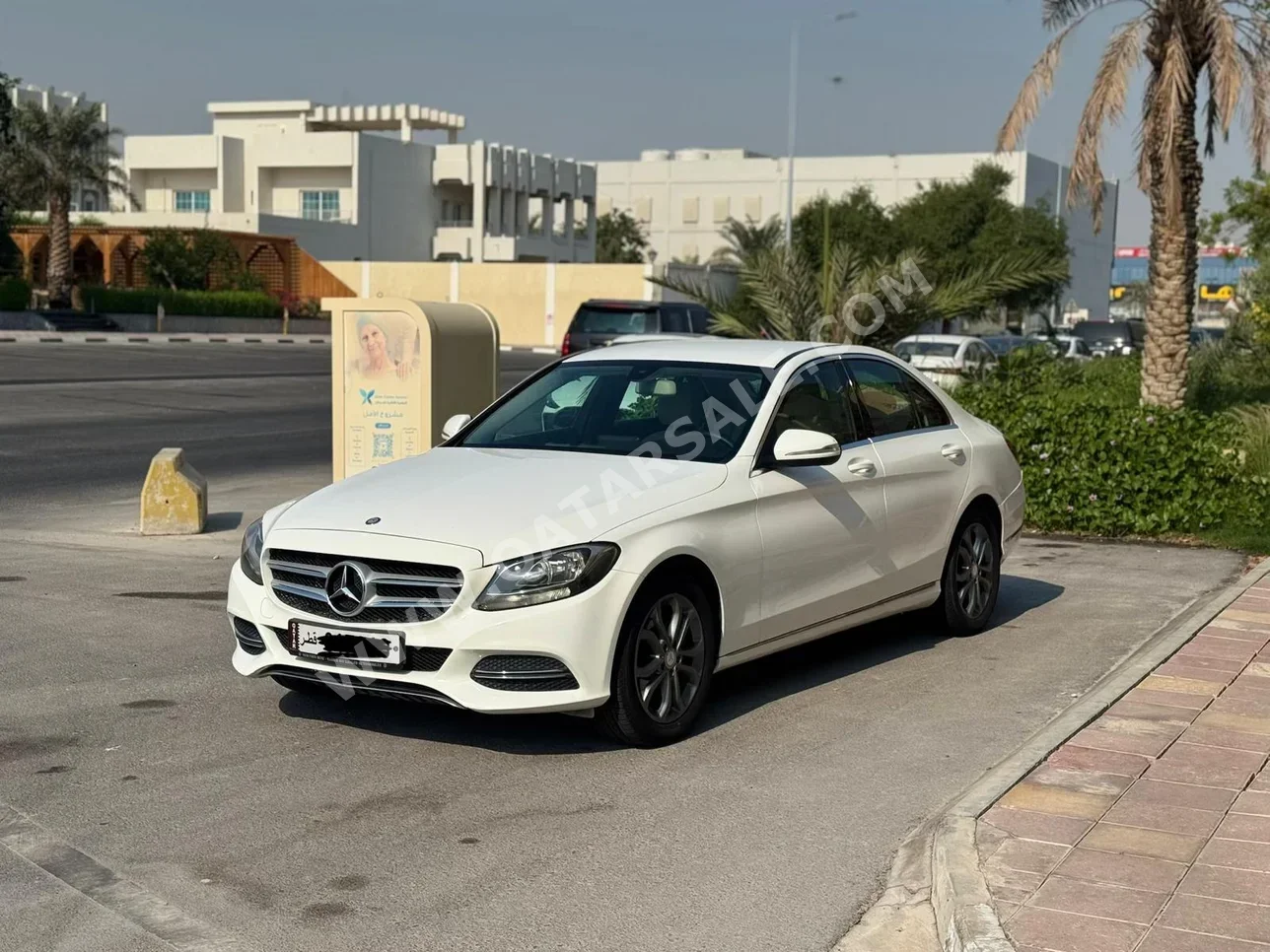 Mercedes-Benz C-Class 180 2015 Automatic 129,000 Km 4 Cylinder Rear Wheel Drive (RWD) Sedan White
