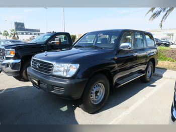 تويوتا  لاند كروزر  جي اكس  2001  عادي  30,000 كم  6 سلندر  دفع رباعي  اس يو في  أزرق غامق