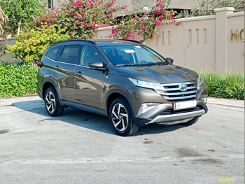 Toyota  Rush  2020  Automatic  30,000 Km  4 Cylinder  Front Wheel Drive (FWD)  SUV  Gray