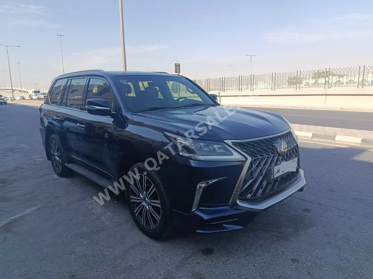 Lexus LX 570 2018 Automatic 84,000 Km 8 Cylinder Four Wheel Drive (4WD) SUV Blue