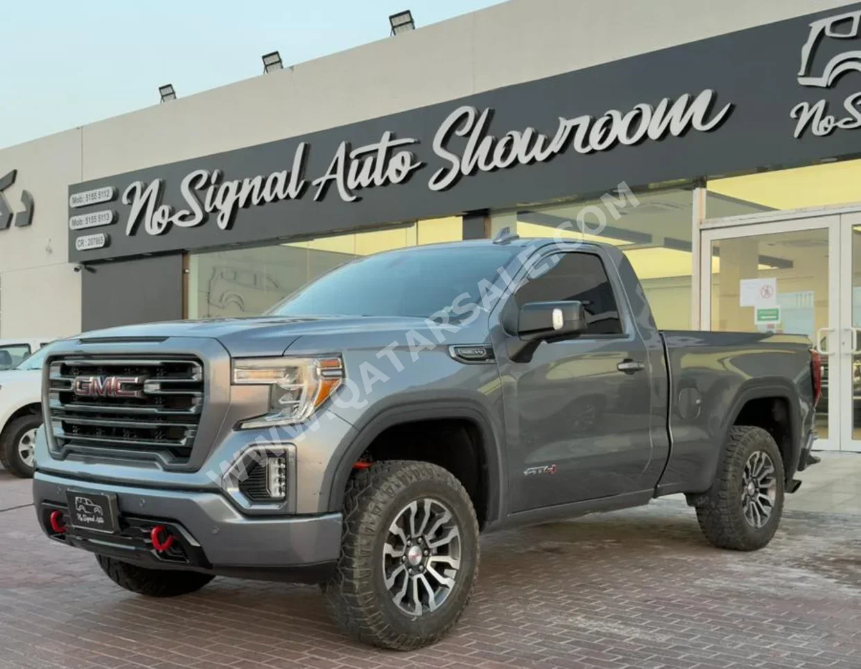 GMC Sierra AT4 2021 Automatic 101,000 Km 8 Cylinder Four Wheel Drive (4WD) Pick Up Gray