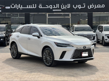 لكزس ار اكس 350 2024 اوتوماتيك 22,000 كم 6 سلندر دفع رباعي اس يو في أبيض تحت الضمان