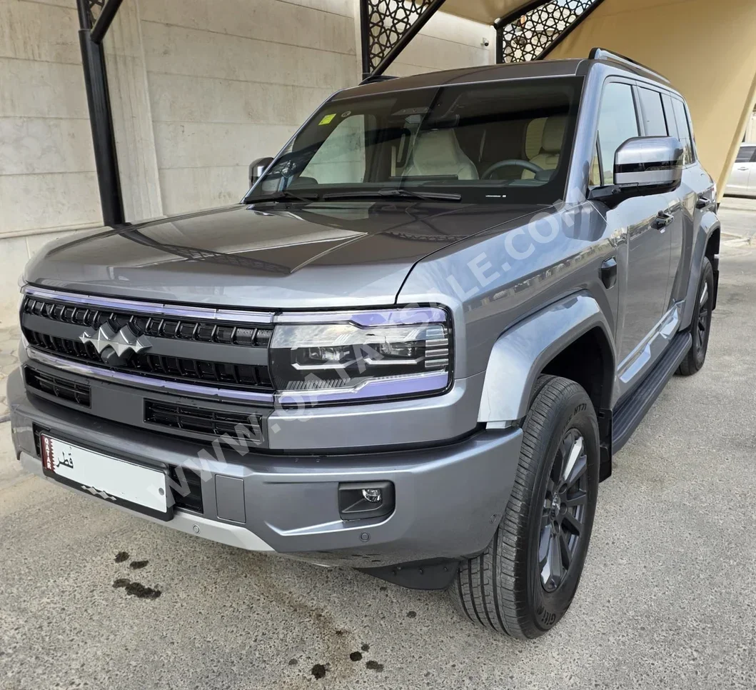 BYD  Leopard 5  Ultra 5  2026  Automatic  500 Km  4 Cylinder  Four Wheel Drive (4WD)  SUV  Gray