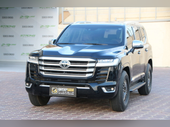 Toyota  Land Cruiser  VXR Twin Turbo  2024  Automatic  54,000 Km  6 Cylinder  Four Wheel Drive (4WD)  SUV  Black  With Warranty