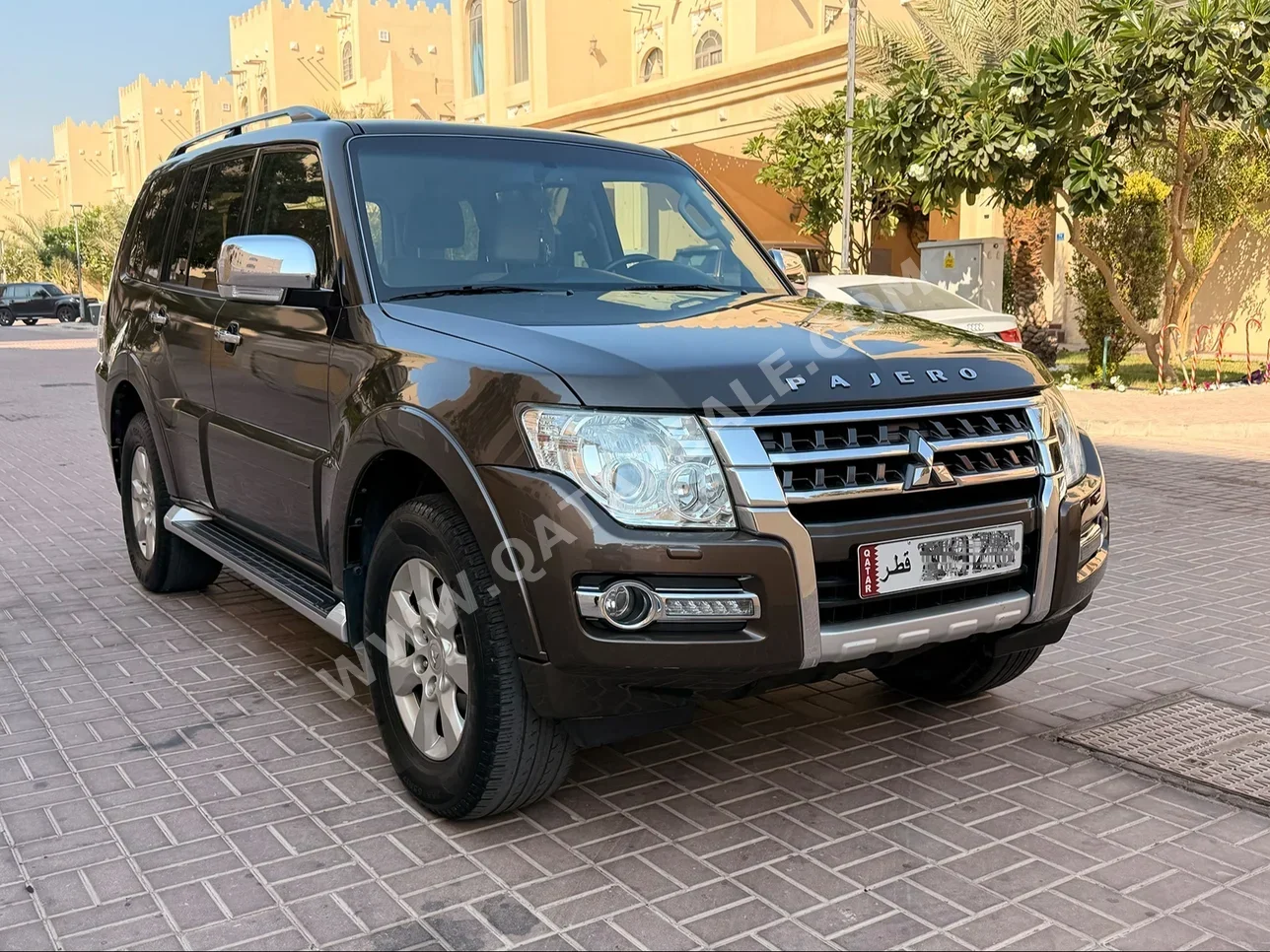 Mitsubishi Pajero 3.5 2018 Automatic 90,000 Km 6 Cylinder Four Wheel Drive (4WD) SUV Dark Brown