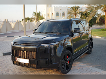 Rox Motor  Jishi  01 VIP  2025  Automatic  20,800 Km  4 Cylinder  Four Wheel Drive (4WD)  SUV  Black  With Warranty