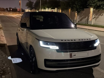 Land Rover  Range Rover  Vogue HSE  2023  Automatic  75,000 Km  8 Cylinder  Four Wheel Drive (4WD)  SUV  White  With Warranty