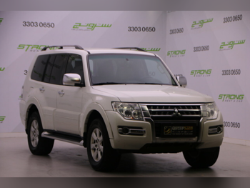 Mitsubishi  Pajero  2020  Automatic  84,000 Km  6 Cylinder  Four Wheel Drive (4WD)  SUV  White