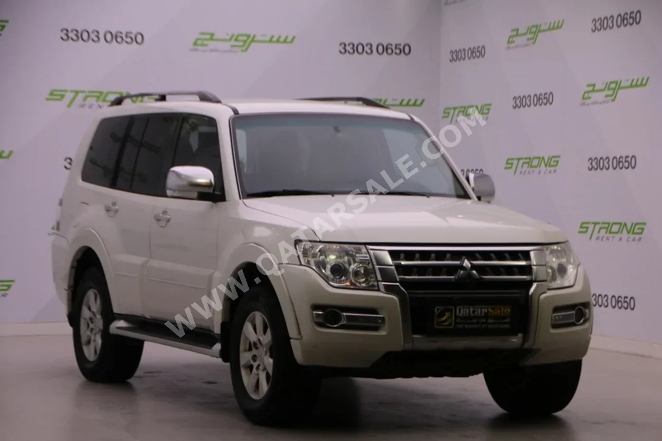 Mitsubishi  Pajero  2020  Automatic  84,000 Km  6 Cylinder  Four Wheel Drive (4WD)  SUV  White