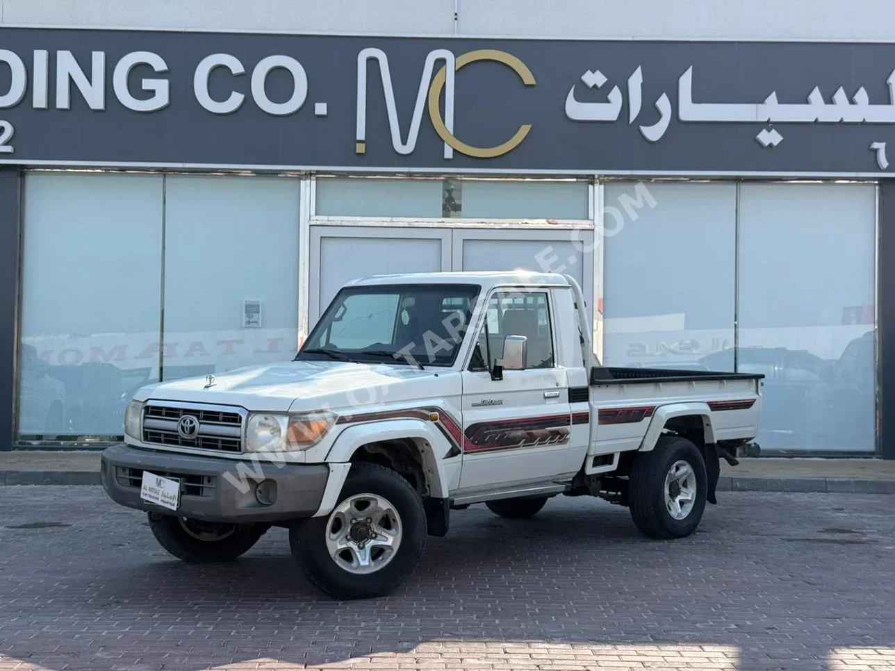 Toyota Land Cruiser LX 2016 Manual 261,000 Km 6 Cylinder Four Wheel Drive (4WD) Pick Up White