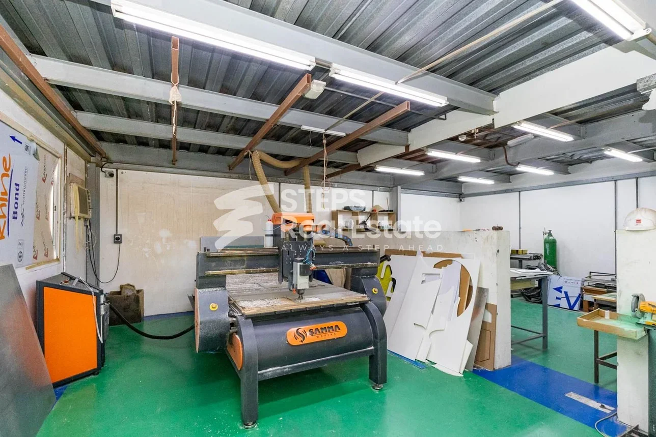 مخازن و مستودعات - الريان  - المنطقة الصناعية  -المساحة: 428 متر مربع