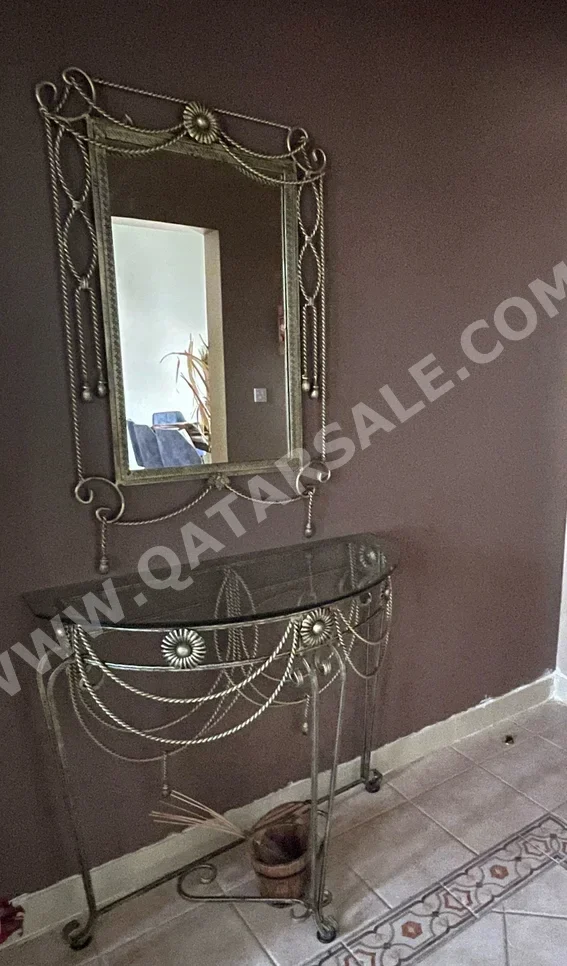 Mirrors Mirror Set  Rectangle  Medium /  Wall Mounted  Qatar  2009 & Earlier  Antique  Horizontal  Gold