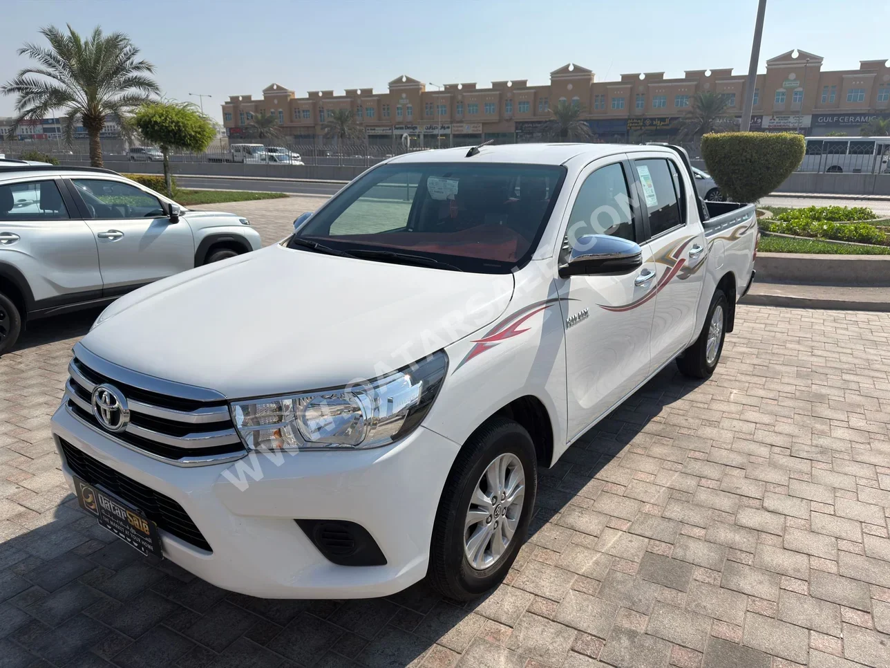 تويوتا  هاي لوكس  2025  اوتوماتيك  24,000 كم  4 سلندر  دفع رباعي  بيكب  أبيض  تحت الضمان