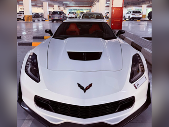 Chevrolet  Corvette  ZO6  2019  Automatic  42,000 Km  8 Cylinder  Rear Wheel Drive (RWD)  Coupe / Sport  White