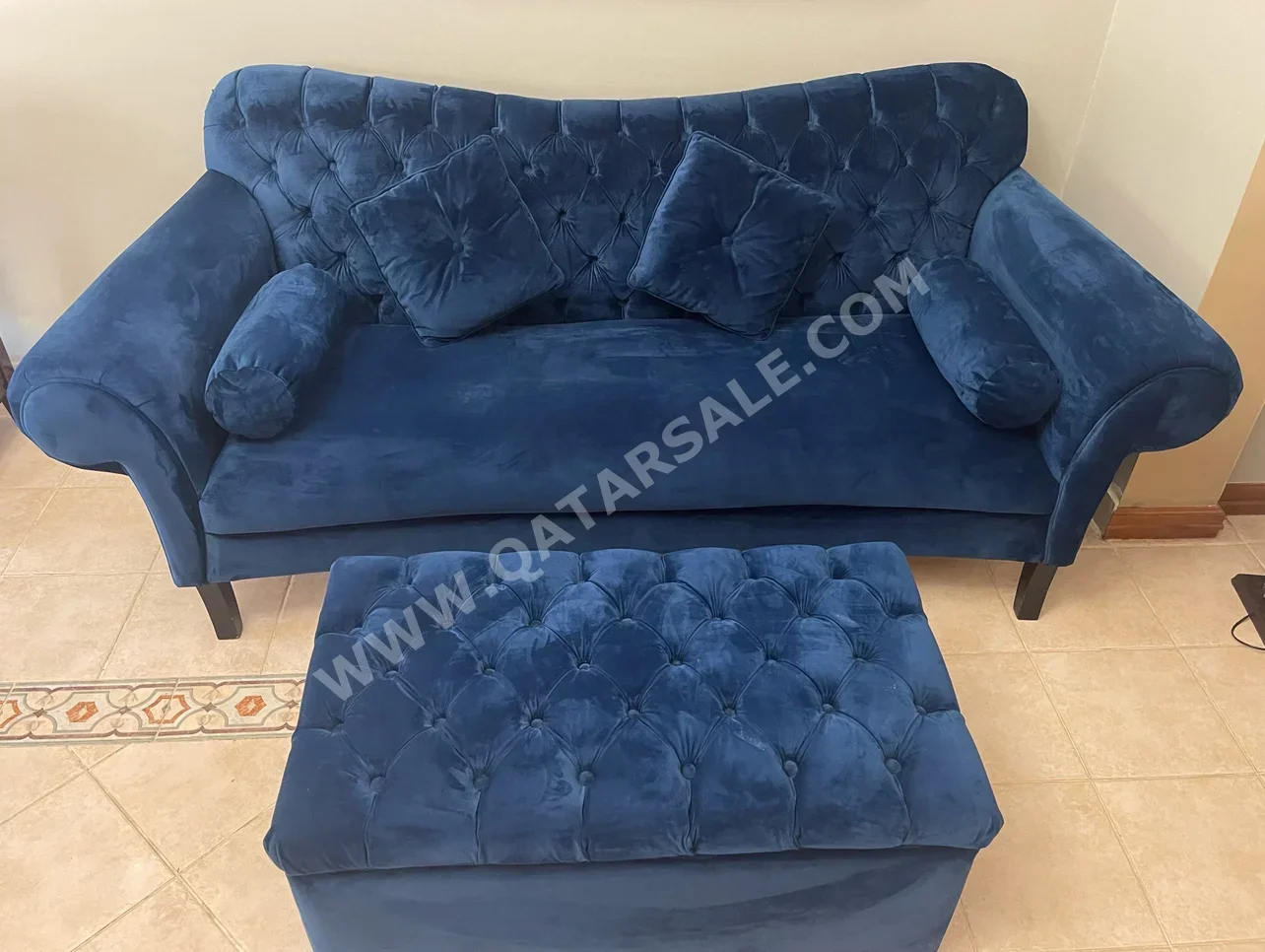 الأرائك والكنب والكراسي هوم سينتر  - مخمل  - أزرق