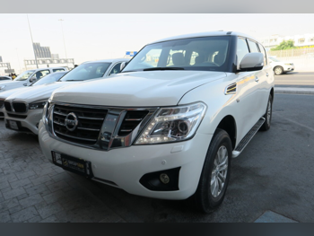 نيسان  باترول  اس اي  2014  اوتوماتيك  220,000 كم  8 سلندر  دفع رباعي  اس يو في  أبيض