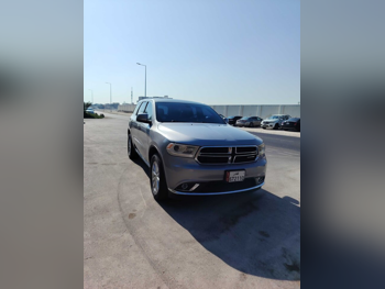 دودج دورانغو ال تي دي 2014 اوتوماتيك 140,000 كم 6 سلندر دفع رباعي اس يو في رمادي