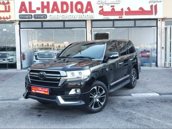Toyota  Land Cruiser  VXR- Grand Touring S  2020  Automatic  131,000 Km  8 Cylinder  Four Wheel Drive (4WD)  SUV  Black