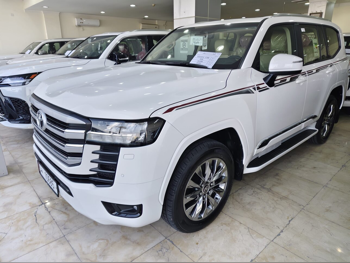 تويوتا  لاند كروزر  جي اكس ار توين توربو  2026  اوتوماتيك  0 كم  6 سلندر  دفع رباعي  اس يو في  أبيض  تحت الضمان