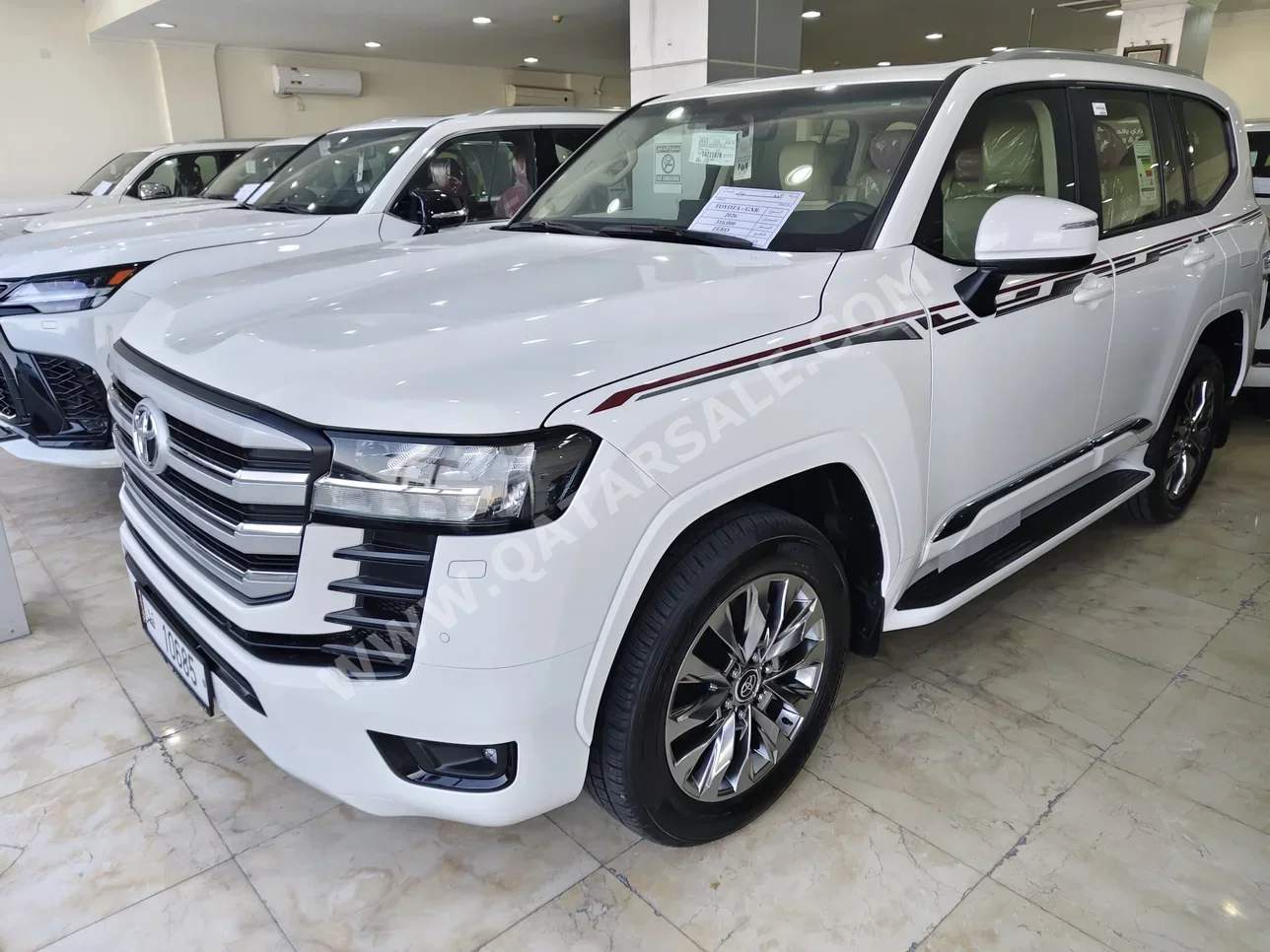 تويوتا  لاند كروزر  جي اكس ار توين توربو  2026  اوتوماتيك  0 كم  6 سلندر  دفع رباعي  اس يو في  أبيض  تحت الضمان