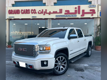GMC  Sierra  Denali  2015  Automatic  112,000 Km  8 Cylinder  Four Wheel Drive (4WD)  Pick Up  White