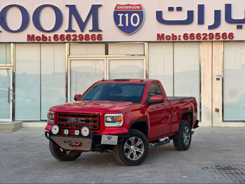 GMC  Sierra  1500  2015  Automatic  181,000 Km  8 Cylinder  Four Wheel Drive (4WD)  Pick Up  Red