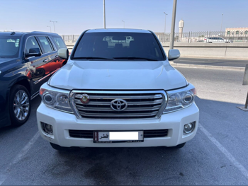 تويوتا  لاند كروزر  جي اكس ار  2008  اوتوماتيك  490,000 كم  8 سلندر  دفع رباعي  اس يو في  أبيض