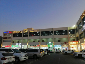 محلات تجارية - غير مفروشة  - أم صلال  للايجار