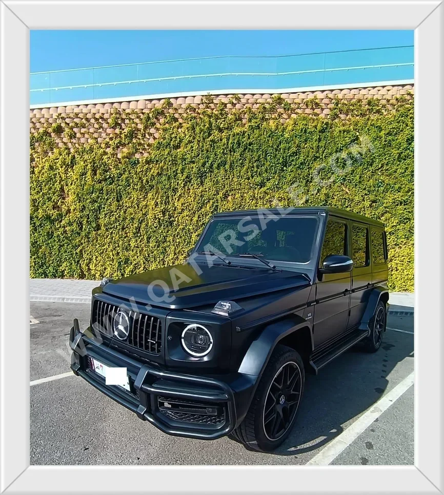 مرسيدس - بنز جي - كلاس 63 اي ام جي 2017 اوتوماتيك 90,000 كم 8 سلندر دفع رباعي اس يو في أسود