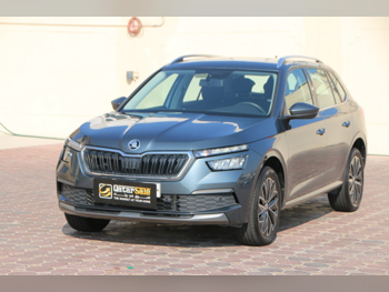 سكودا كاميك 2021 اوتوماتيك 40,000 كم 4 سلندر دفع رباعي اس يو في رمادي