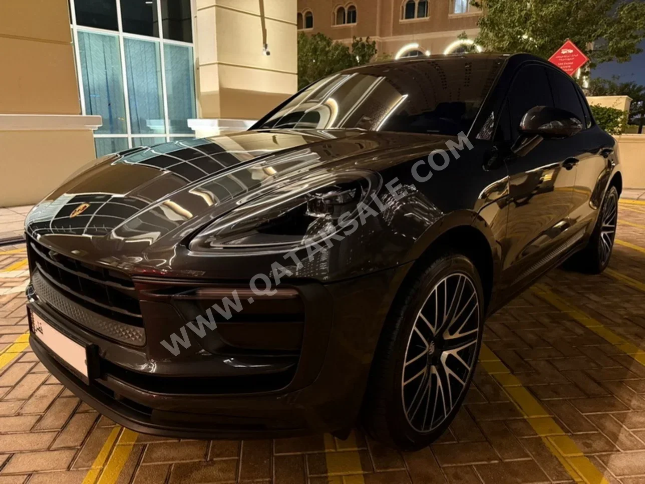 بورش  ماكان  2022  اوتوماتيك  70,000 كم  4 سلندر  دفع رباعي  اس يو في  رمادي كاربيثيان  تحت الضمان