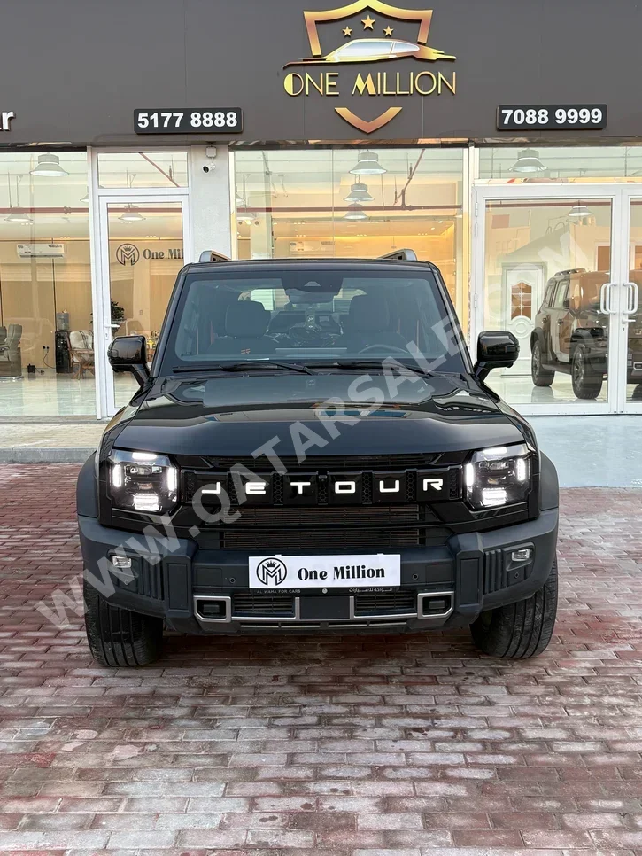 Jetour T2 Luxury 2025 Automatic 32,134 Km 4 Cylinder Four Wheel Drive (4WD) SUV Black With Warranty