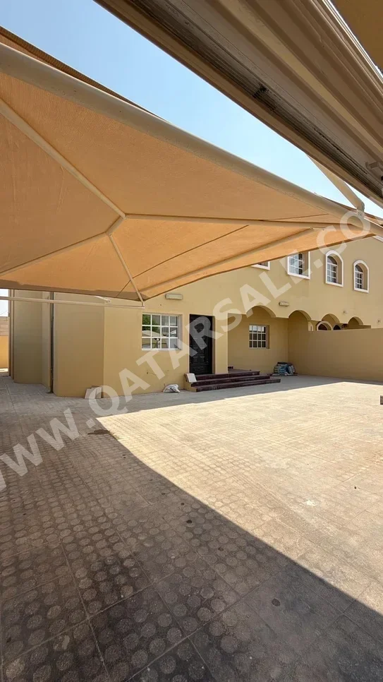 سكن عائلي  - غير مفروشة  - الريان  - عين خالد  - 6 غرف نوم