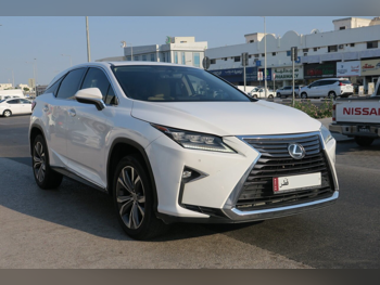 لكزس ار اكس 350 2016 اوتوماتيك 131,000 كم 6 سلندر دفع رباعي اس يو في أبيض