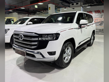 Toyota  Land Cruiser  GXR  2025  Automatic  29,000 Km  6 Cylinder  All Wheel Drive (AWD)  SUV  White  With Warranty