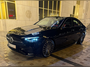 مرسيدس - بنز  سي - كلاس  200  2025  اوتوماتيك  0 كم  4 سلندر  دفع خلفي  سيدان  أسود  تحت الضمان