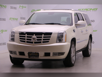 كاديلاك  اسكيليد  2012  اوتوماتيك  225,000 كم  8 سلندر  دفع رباعي  اس يو في  أبيض لؤلؤي