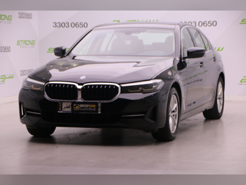 بي ام دبليو  الفئة - الخامسة  520i  2023  اوتوماتيك  142,000 كم  4 سلندر  دفع خلفي  سيدان  أسود