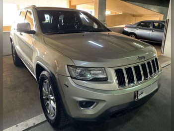 Jeep Grand Cherokee Limited 2014 Automatic 168,000 Km 8 Cylinder Four Wheel Drive (4WD) SUV Beige