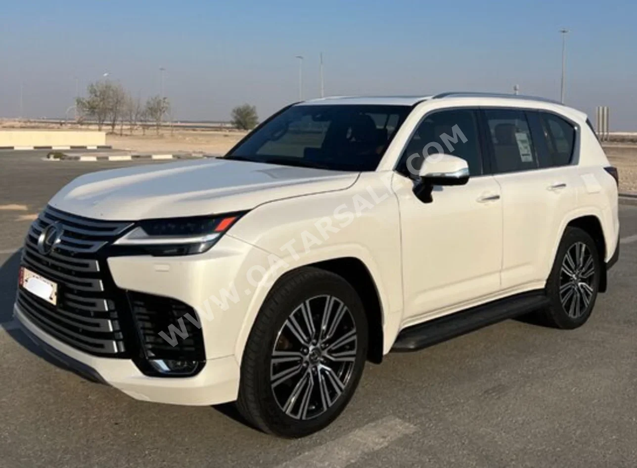 Lexus LX 600 Luxury 2023 Automatic 138,600 Km 6 Cylinder Four Wheel Drive (4WD) SUV Pearl