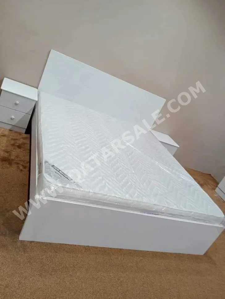 Beds - Lifestyle - King - White - Mattress Included - With Bedside Table